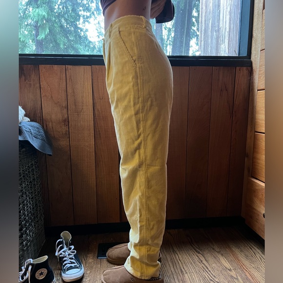 Yellow Wilfred free corduroy pants - Picture 2 of 4